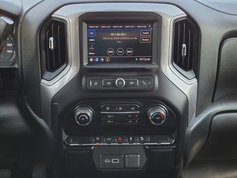 Used 2022 Chevrolet Silverado 1500 Custom Trail Boss image 19