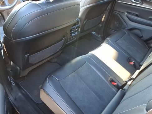 New 2026 Jeep Grand Cherokee Altitude image 32