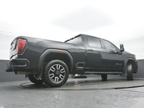 Used 2023 GMC Sierra 2500 AT4 image 28