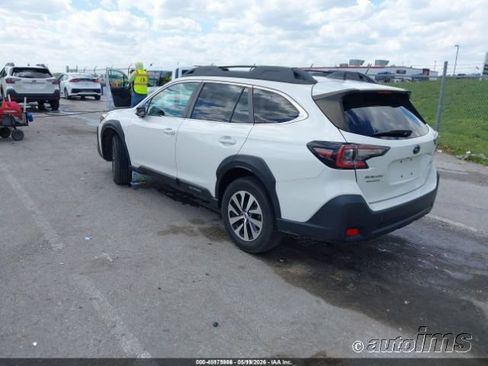 Used 2023 Subaru Outback Premium AWD/4WD image 14