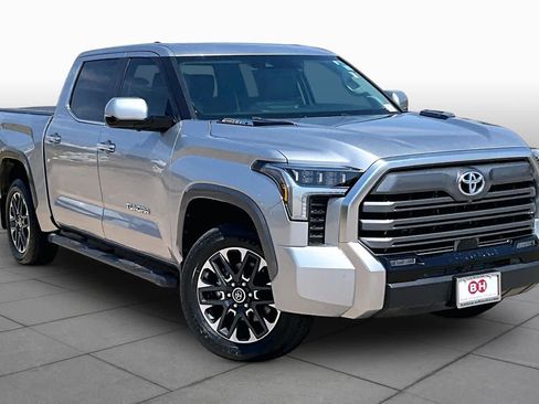 Used 2024 Toyota Tundra Limited AWD/4WD image 3