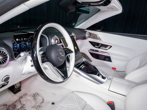 Certified 2026 Mercedes-Benz Maybach SL 680 image 21