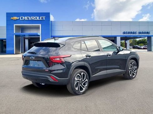 New 2026 Chevrolet Trax RS w/ Sunroof Package image 4