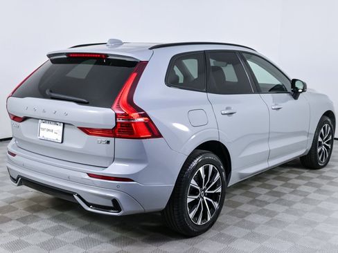 Used 2025 Volvo XC60 B5 Core AWD/4WD image 29