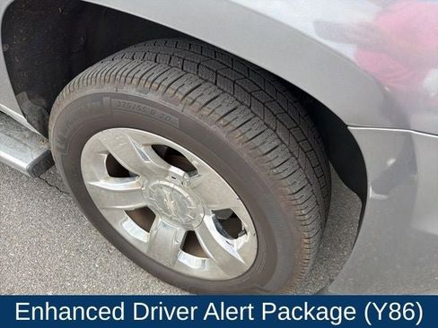 Used 2019 Chevrolet Tahoe LT w/ LT Signature Package image 15