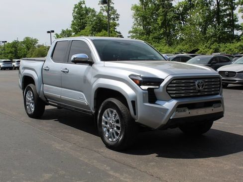 Used 2024 Toyota Tacoma Limited w/ Limited Package (LT) AWD/4WD image 1
