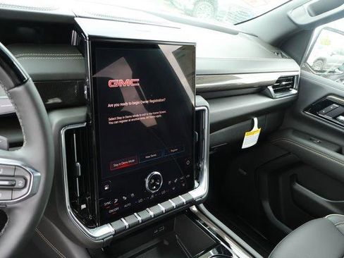 New 2026 GMC Yukon Elevation AWD/4WD image 24
