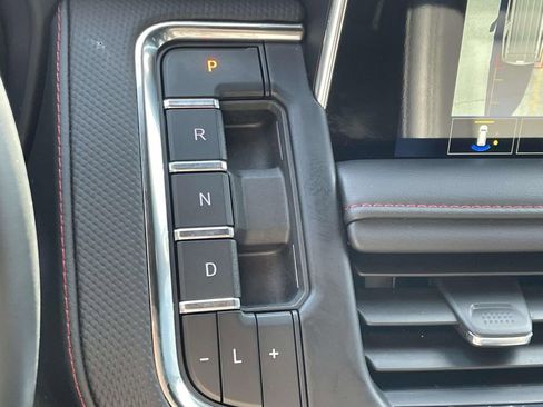 Used 2024 Chevrolet Tahoe RST w/ Luxury Package image 28