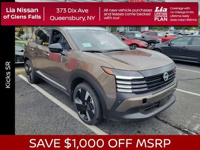 New 2026 Nissan Kicks SR w/ Cold Weather Package