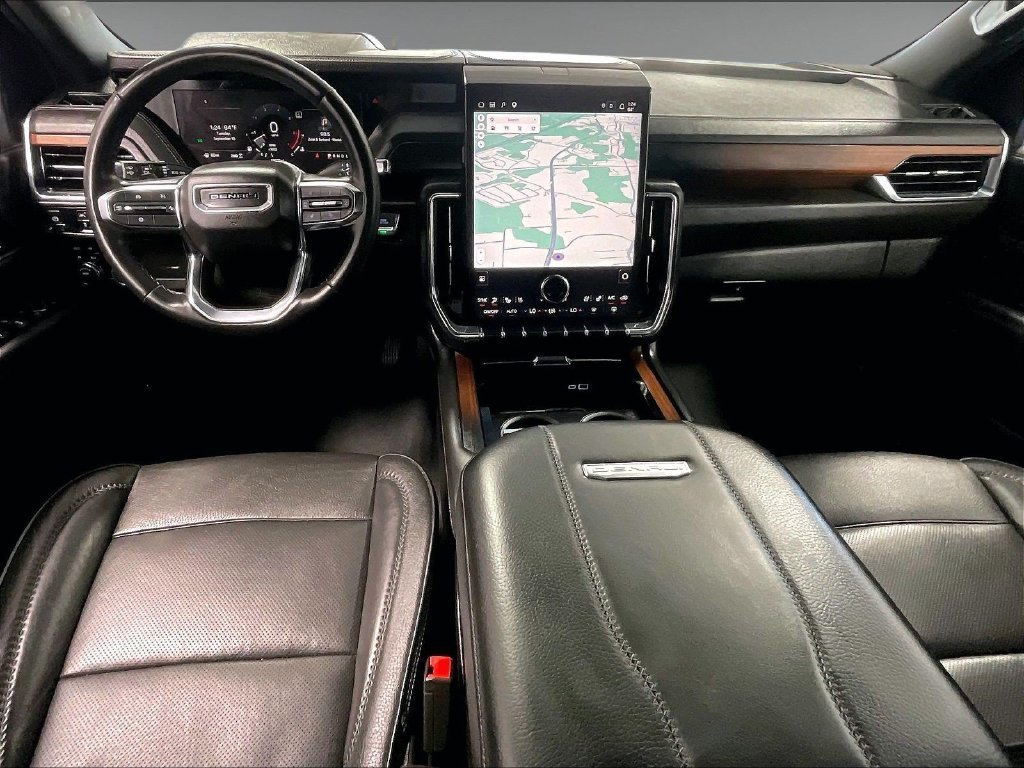 Used 2025 GMC Yukon Denali AWD/4WD image 22