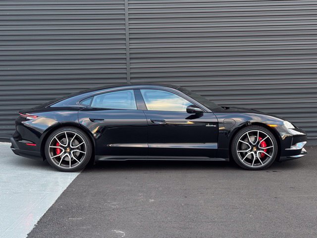 New 2025 Porsche Taycan 4S AWD/4WD image 8