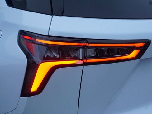 New 2026 Chevrolet Equinox RS w/ Convenience Package III image 33