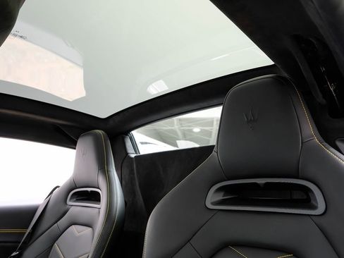 Used 2024 Maserati MC20 Cielo image 5
