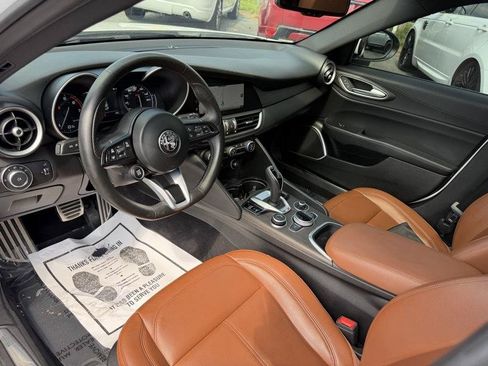 Used 2022 Alfa Romeo Giulia Ti w/ Active Assist Plus Package RWD image 16