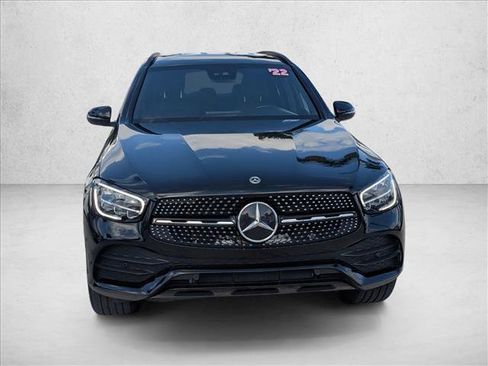 Used 2022 Mercedes-Benz GLC 300 image 2