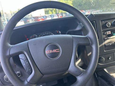 New 2026 GMC Savana 3500 w/ Power Convenience Package RWD image 19