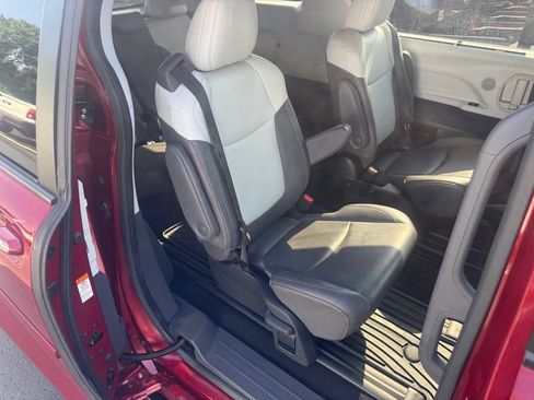 Used 2022 Toyota Sienna XSE w/ XSE Plus Package AWD/4WD image 53