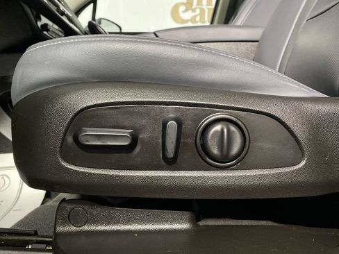 Certified 2021 Buick Enclave Essence w/ Sound and Sites Package FWD image 12