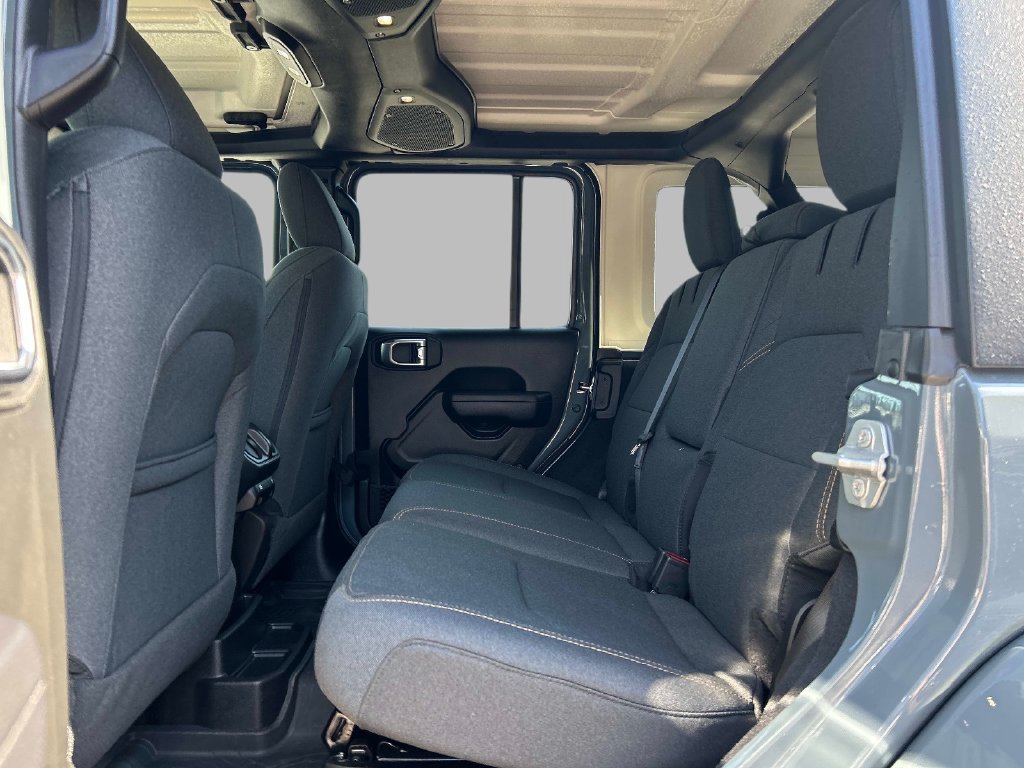 Used 2024 Jeep Wrangler Unlimited w/ Convenience Group AWD/4WD image 16