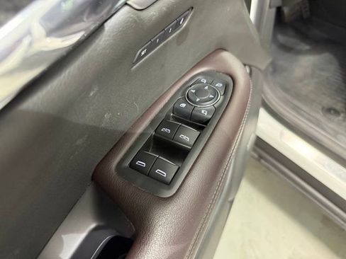 Used 2021 Cadillac XT6 Premium Luxury AWD/4WD image 13