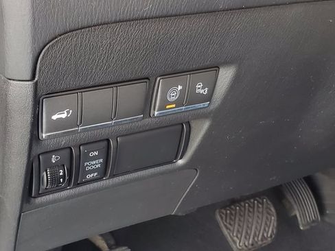 Used 2017 INFINITI QX80 4WD w/ Driver Assistance Package image 13