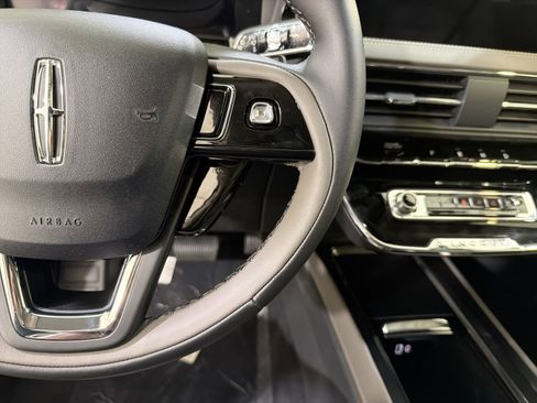 New 2026 Lincoln Corsair Premiere image 15