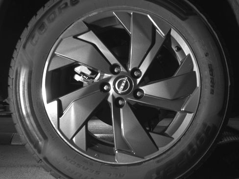 Used 2025 Nissan Rogue SV image 15