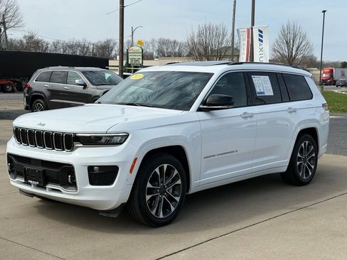 Used 2023 Jeep Grand Cherokee L Overland image 3