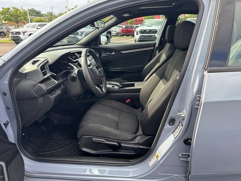 Used 2019 Honda Civic EX image 9