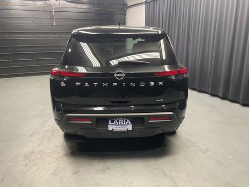 Used 2022 Nissan Pathfinder S AWD/4WD image 5