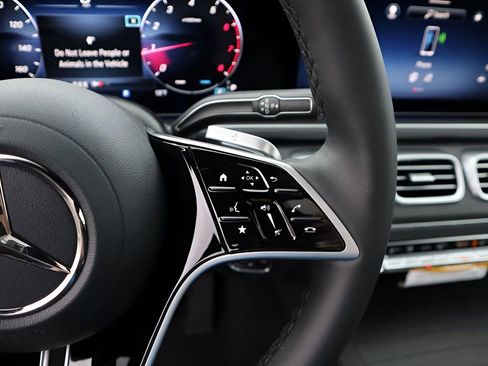 Certified 2026 Mercedes-Benz GLE 350 4MATIC image 39