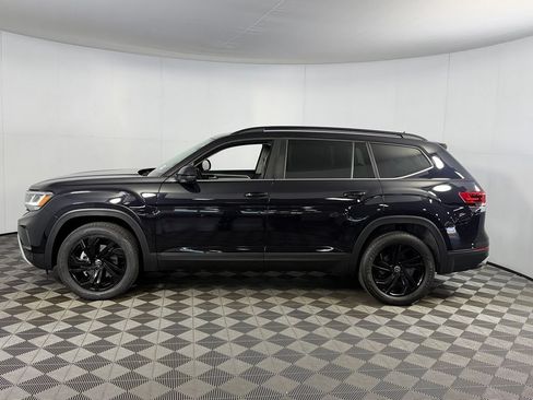 Used 2023 Volkswagen Atlas SE w/ Black Wheel Package FWD image 11
