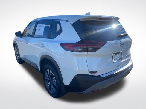 Used 2023 Nissan Rogue SV image 5