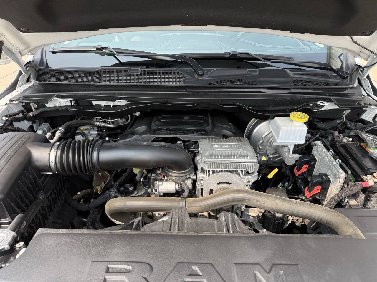 Used 2020 RAM 1500 Limited AWD/4WD image 9