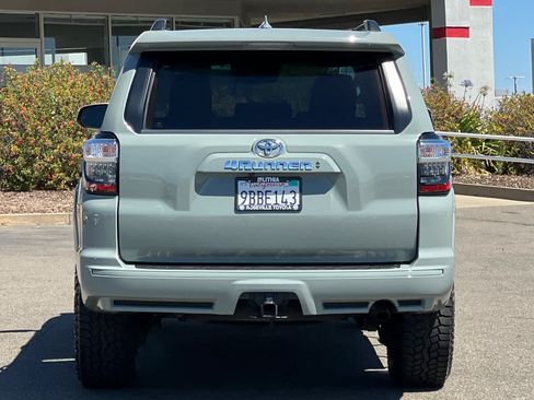 Used 2022 Toyota 4Runner TRD Sport w/ Technology Package RWD image 8