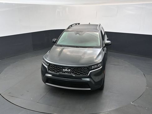 Certified 2023 Kia Sorento S w/ Panoramic Sunroof Package AWD/4WD image 30
