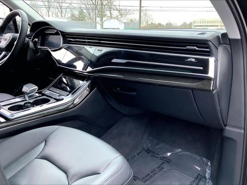 Used 2022 Audi Q7 Premium Plus image 17