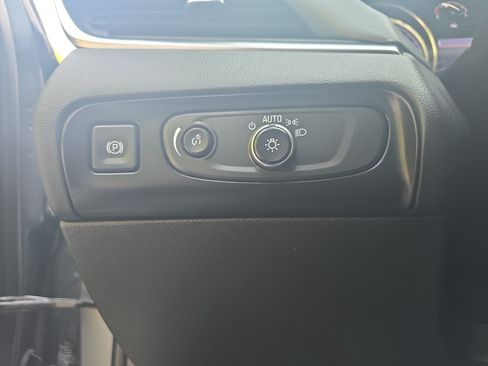 Used 2021 Buick Enclave Essence w/ LPO, Floor Liner Package AWD/4WD image 24
