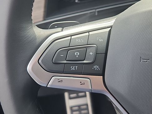 New 2026 Volkswagen Atlas SEL Premium R-Line image 17