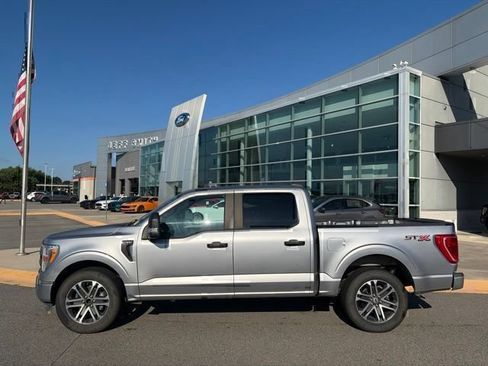 Used 2021 Ford F150 XL w/ STX Appearance Package RWD image 2