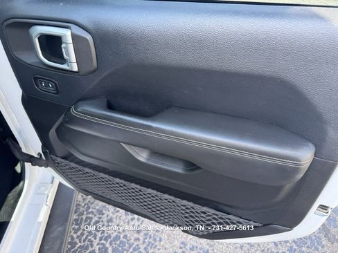 Used 2019 Jeep Wrangler Unlimited Sahara w/ Quick Order Package 24M Moab AWD/4WD image 13