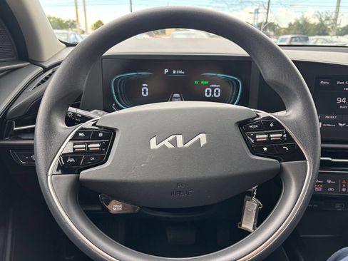 Used 2026 Kia Niro LX FWD image 25