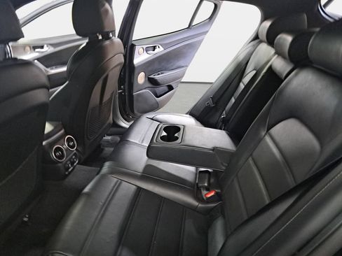 Used 2021 Kia Stinger GT2 AWD/4WD image 15