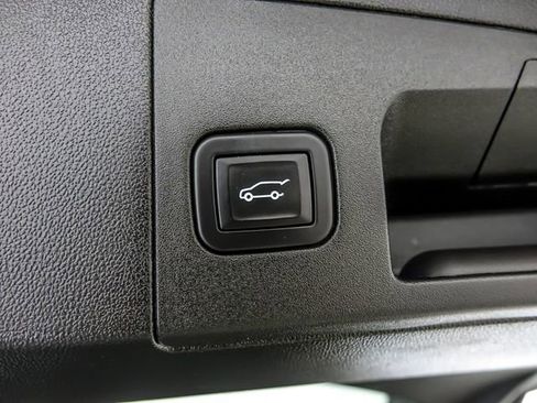 Certified 2025 Cadillac XT5 Premium Luxury w/ LPO, Floor Liner Package FWD image 31