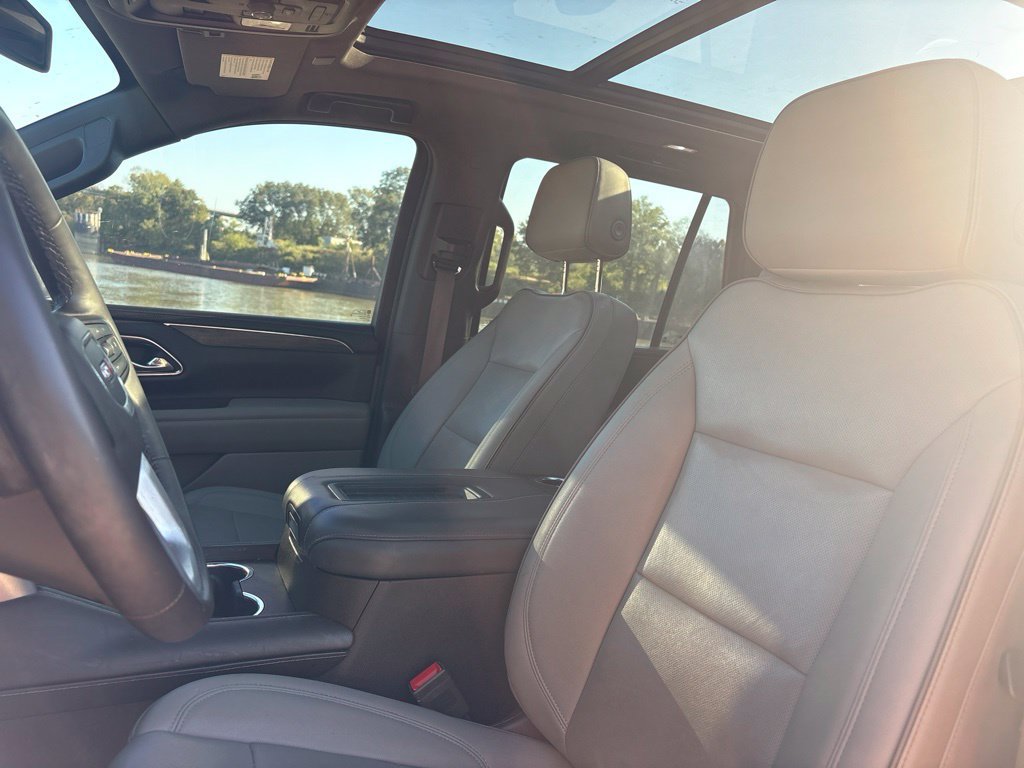 Used 2023 GMC Yukon SLT w/ SLT Premium Package RWD image 14