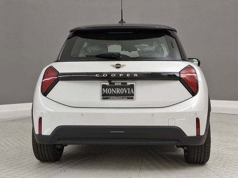 New 2026 MINI Cooper 2-Door Hardtop image 8