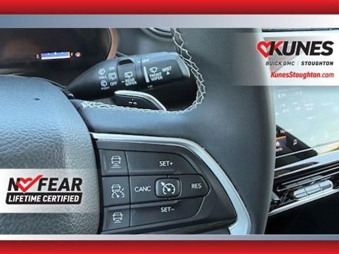 Used 2023 Jeep Grand Cherokee L Laredo AWD/4WD image 31