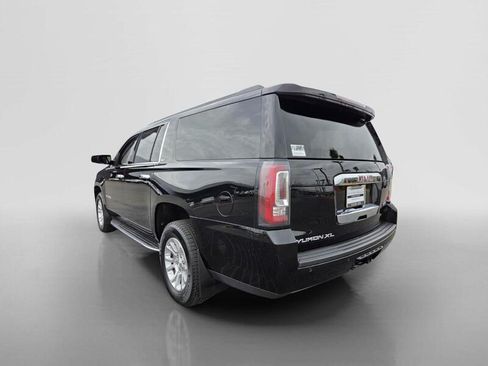 Used 2019 GMC Yukon XL SLT AWD/4WD image 3