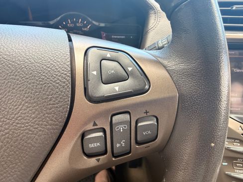Used 2011 Lincoln MKX AWD w/ 102A Rapid Spec Order Code image 18