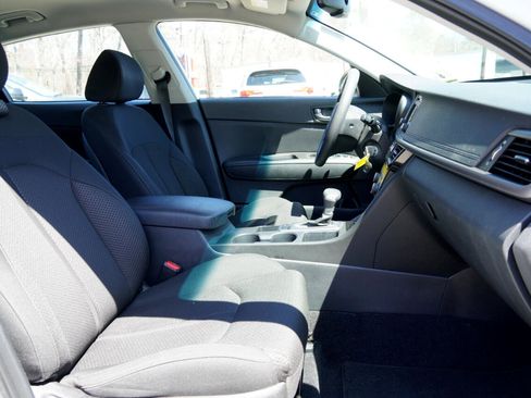 Used 2016 Kia Optima LX w/ LX Convenience Package image 10